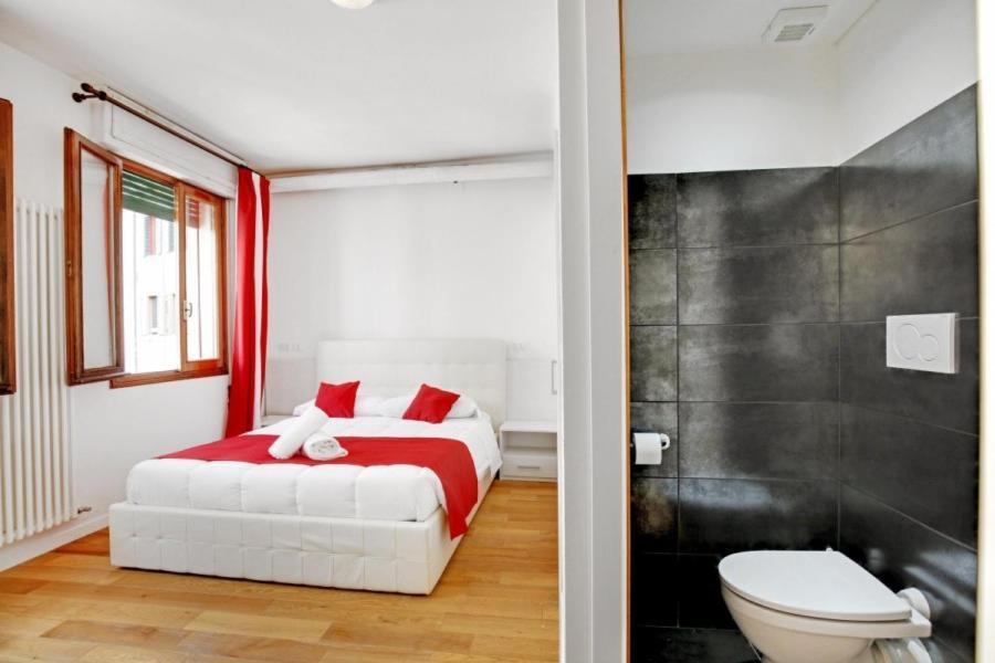 Fenix La Boheme Apartment Venesia Bagian luar foto